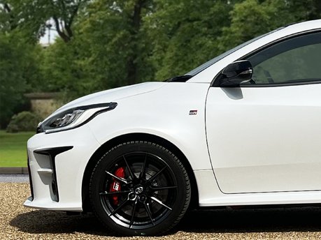 Toyota Yaris GR-Y CIRCUIT 10