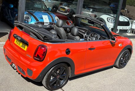 Mini Convertible Cooper S 2.0 Petrol Manual Sport Navigation Comfort Plus - SOLARIS ORANGE 12