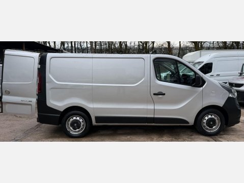 Vauxhall Vivaro 1.6 CDTi 2700 BiTurbo ecoFLEX Panel Van 5dr Diesel Manual L1 H1 Euro 5 (s/s 10