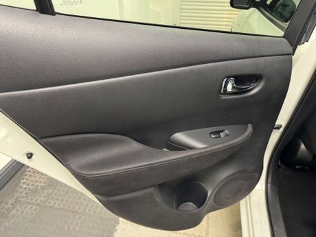 Nissan LEAF Leaf Black Edition 5dr 25
