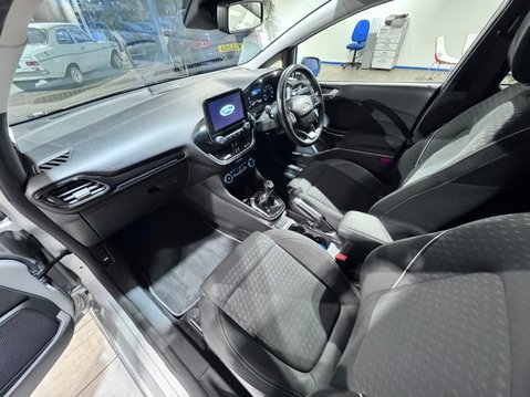 Ford Fiesta 1.0T EcoBoost Titanium Euro 6 (s/s) 5dr 29