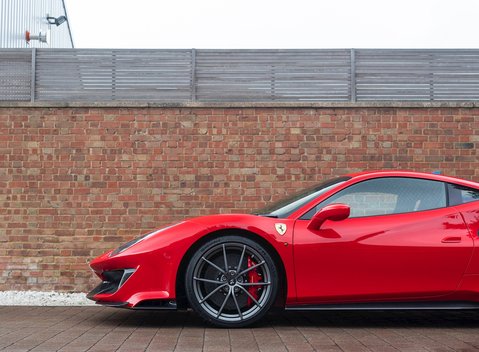 Ferrari 488 Pista 29