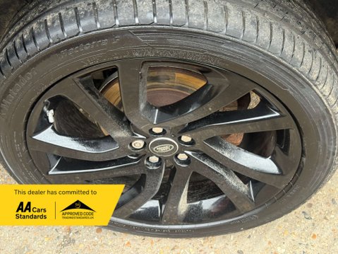 Land Rover Discovery Sport 2.0 Discovery Sport Black HSE TD4 Auto 4WD 5dr 22
