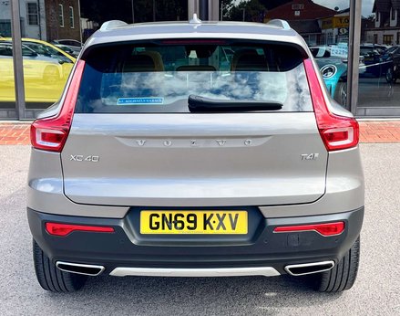 Volvo XC40 2.0 XC40 Inscription Pro T4 Auto 5dr 6