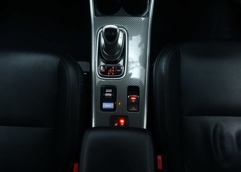 Mitsubishi Outlander 2.4h TwinMotor 13.8kWh Dynamic Safety SUV 5dr Petrol Plug-in Hybrid CVT 4WD 21