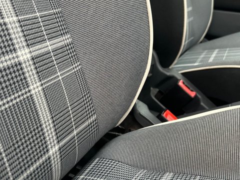 Fiat 500 1.2 Lounge Euro 6 (s/s) 3dr 41