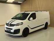 Vauxhall Vivaro 1.5 Vivaro 2900 Sportive S/S 10