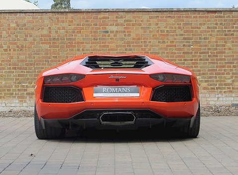 Lamborghini Aventador LP 700-4 4