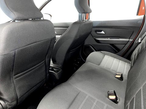 Dacia Duster 1.3 TCe Expression SUV 5dr Petrol Manual Euro 6 (s/s) (130 ps) Air Con - Bl 20