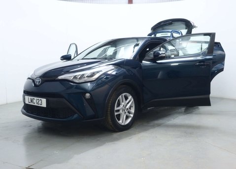 Toyota C-HR 1.8 VVT-h GPF Icon SUV 5dr Petrol Hybrid CVT Euro 6 (s/s) (122 ps) 52