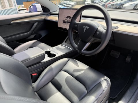 Tesla Model 3 Saloon 4dr Electric Auto RWD (241 bhp) 2