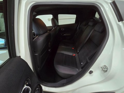 Nissan Juke 1.2 DIG-T N-Connecta Euro 6 (s/s) 5dr 44