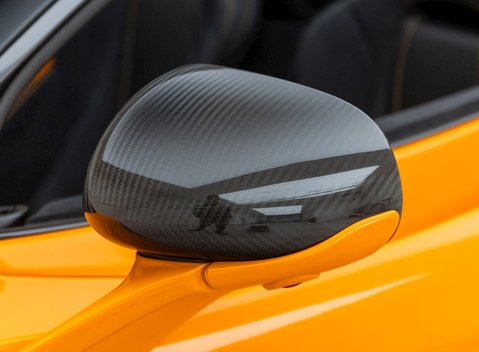 McLaren 720S Spider Performance 32