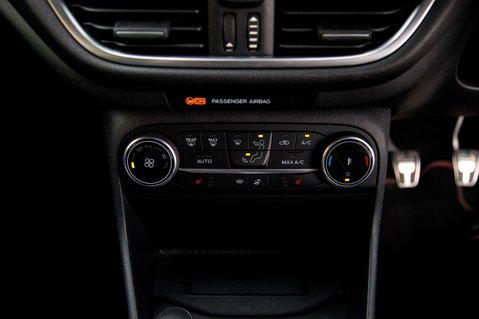Ford Fiesta ST-3 35