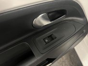 Volkswagen Up 1.0 Move up! Euro 5 3dr 12