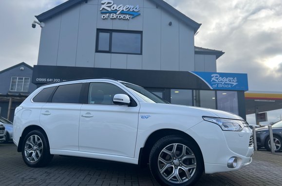 Mitsubishi Outlander PHEV 2.0h 12kWh GX4h CVT 4WD AUTO 2