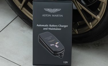 Aston Martin Vanquish V12 43