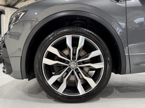 Volkswagen Tiguan 2.0 TSI R-Line Tech SUV 5dr Petrol DSG 4Motion Euro 6 (s/s) (230 ps) 12
