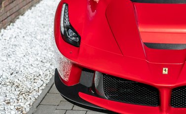 Ferrari LaFerrari 24