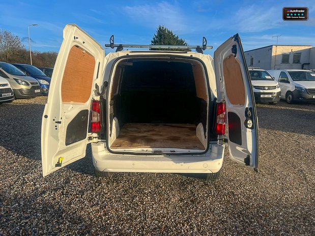 Vauxhall Combo SWB L1H1 Low Roof Sportive 2300 Air Con Sensors EURO 6 NO VAT 8