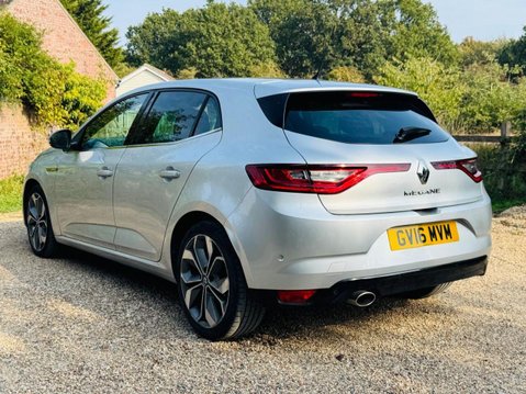 Renault Megane 1.6 dCi Signature Nav Hatchback 5dr Diesel Manual Euro 6 (s/s) (130 ps) 10