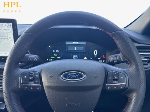 Ford Kuga 2.5h Duratec ST-Line X SUV 5dr Petrol Hybrid CVT Euro 6 (s/s) (180 ps) 1 Ow 13