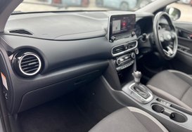 Hyundai KONA 1.6 h GDI PREMIUM AUTO PETROL HYBRID 31