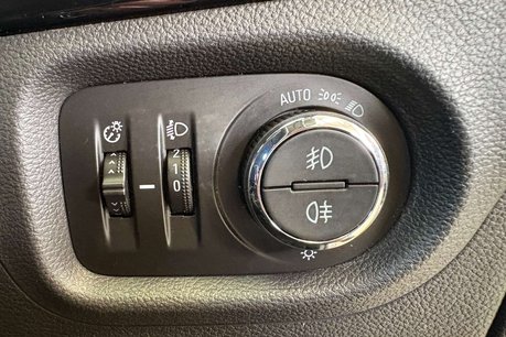 Vauxhall Astra 1.4i Turbo Elite Nav Hatchback 5dr Petrol Auto Euro 6 (s/s) (150 ps) 85