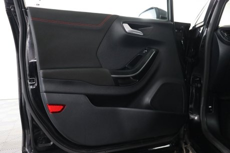 Ford Puma ST-LINE MHEV 44