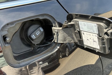 Skoda Superb SE TECHNOLOGY IV DSG - 11 SERVICES AT SKODA -HYBRID AUTOMATIC ESTATE 67