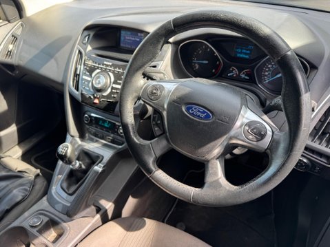 Ford Focus 1.6 TDCi Titanium Euro 5 (s/s) 5dr 2