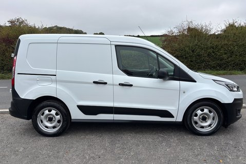 Ford Transit Connect 220 Leader DCIV Selectshift Auto - Sat Nav / 5 Seats / Rear Camera 9