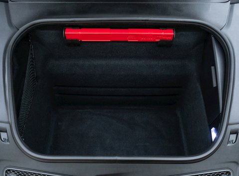 Porsche 911 (992) GT3 Touring 33