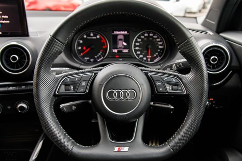 Audi Q2 TFSI S LINE BLACK EDITION 21