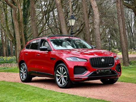 Jaguar F-Pace R-DYNAMIC BLACK 7