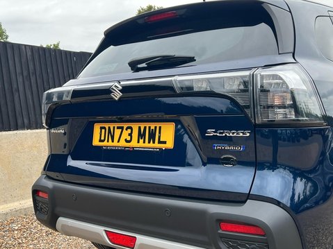Suzuki S-Cross MOTION 18