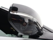 Land Rover Discovery R-DYNAMIC SE MHEV In RARE PEARL WHITE BLACK ROOF AND REAR SEATS  LOW MILES  21