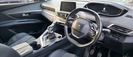 Peugeot 3008 BLUEHDI S/S ALLURE..1 PREVIOUS OWNER ,8 SERVICES,SAT NAV,FANTASTIC CAR 1