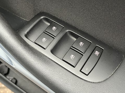 Vauxhall Zafira 1.4T Exclusiv 5dr 18