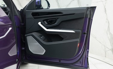 Lamborghini Urus SE 39