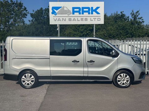 Renault Trafic 2.0 dCi Blue LL30 Sport Crew Van Double Cab 6dr Diesel Manual L2 H1 Euro 6 2