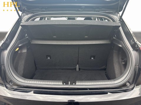 Hyundai i20 1.2 SE Launch Edition Hatchback 5dr Petrol Manual Euro 6 (s/s) (84 ps) 21