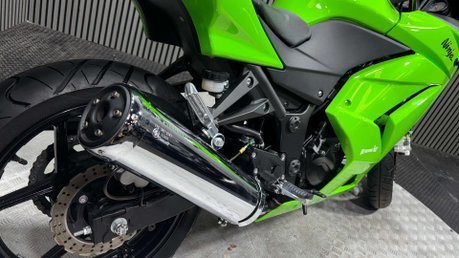 Kawasaki Ninja 250 EX 2008 ONLY 160 MILES OUTSTANDING CONDITION A2 READY 250CC 12