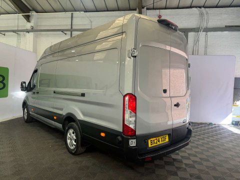Ford Transit 350 Limited 2.0 EcoBlue L4 6