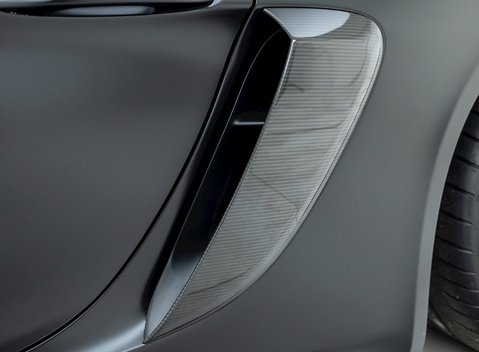 Porsche Cayman GT4 RS (718) 38