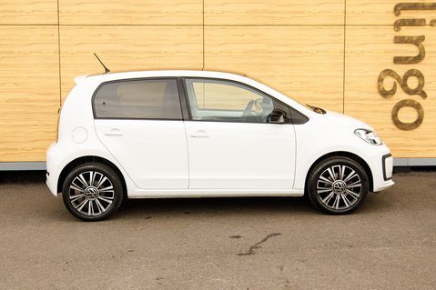 Volkswagen Up BLACK EDITION 8