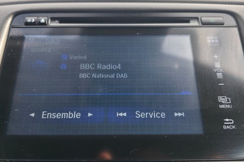 Honda HR-V 1.5 I-VTEC SE LOOK! JUST 49000 MILES! 4 MAIN DEALER SERVICES  24