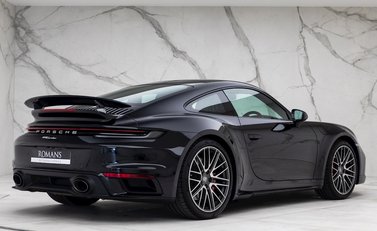 Porsche 911 Turbo (992) 7