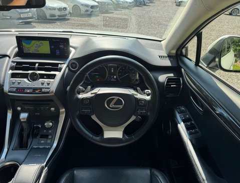 Lexus NX 2.5 NX 300h Takumi CVT 4WD 5dr 21