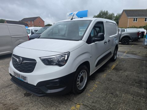 Vauxhall Combo L2H1 2300 EDITION S/S 3